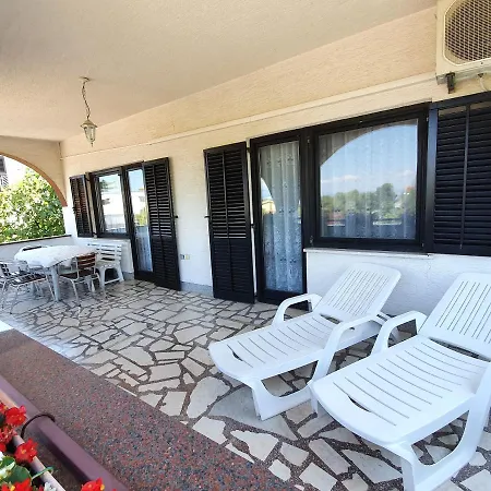 Apartmani Malinska
